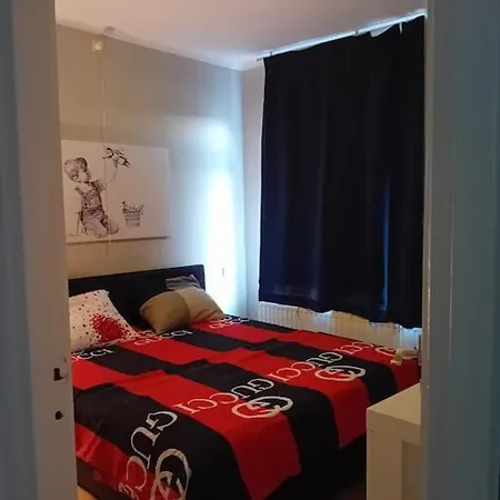 Leuke In *